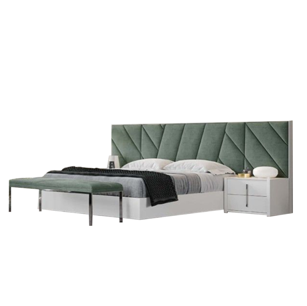Pinewood Bed